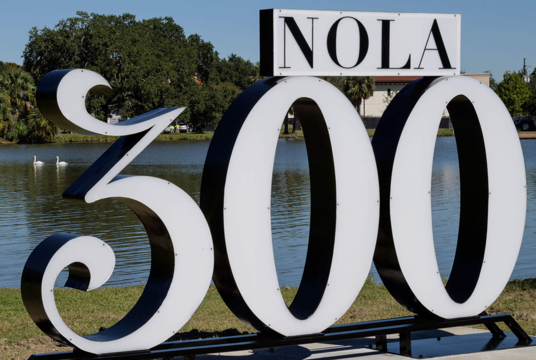 NO.trisculpture.102717.002.JPG
